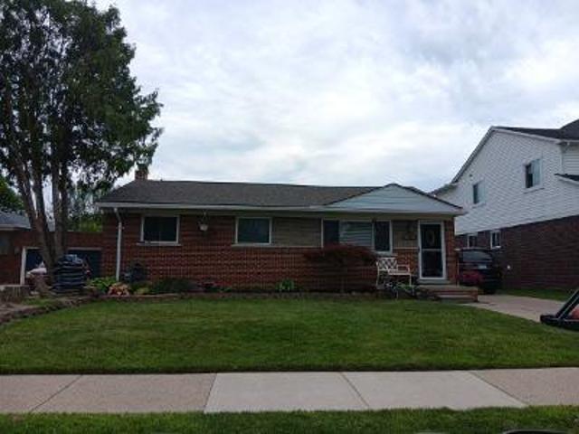 House for sale in Saint Clair Shores, Michigan