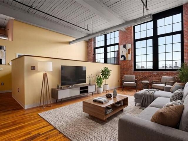 Condo for sale in Woonsocket, Rhode Island