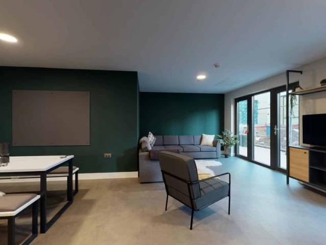 Room for rent in Elmfield, Leicestershire