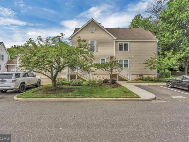 Apartment for sale in Cherry Hill Apartment for sale in Cherry Hill