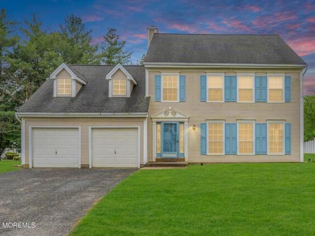 House for sale in Tinton Falls