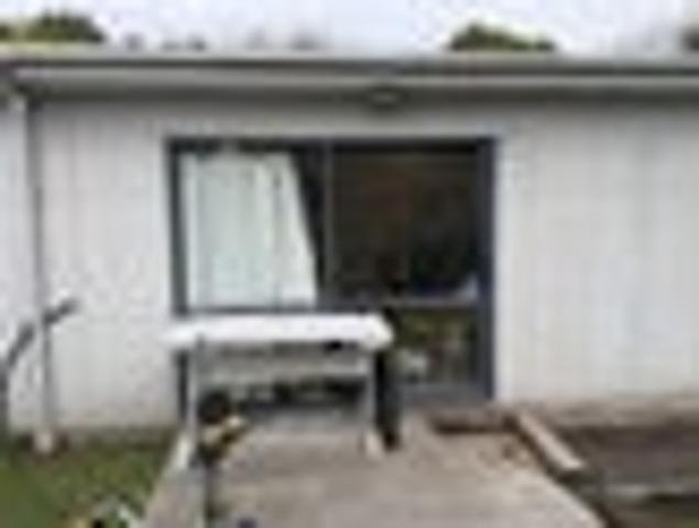 Apartment for rent in Chaslands, Canterbury