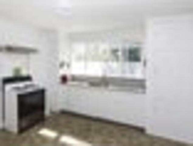 House for rent in Chaslands, Canterbury