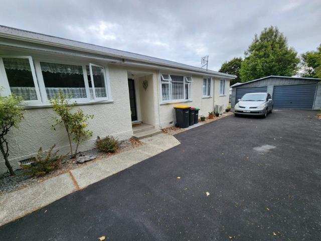 House for rent in Chaslands, Canterbury