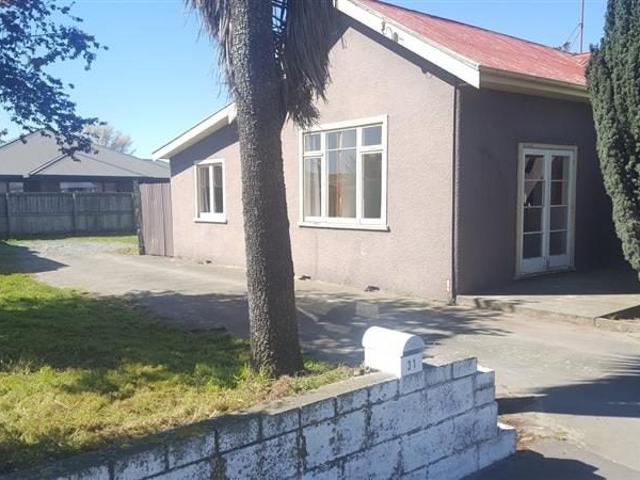 House for rent in Chaslands, Canterbury