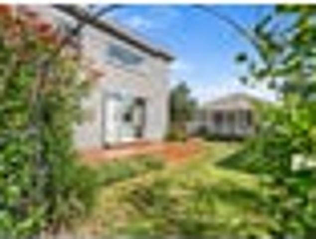 House for rent in Chaslands, Canterbury