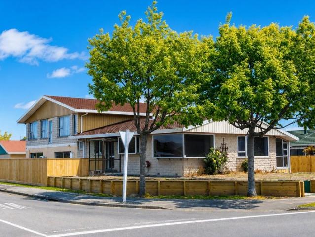 House for rent in Chaslands, Canterbury