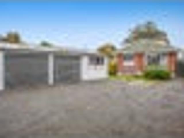 House for rent in Chaslands, Canterbury