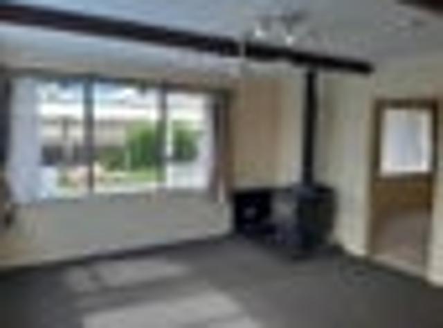 House for rent in Chaslands, Canterbury