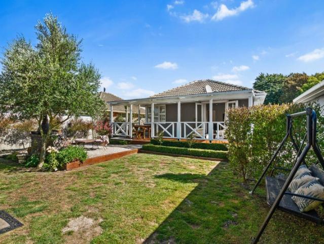 House for rent in Chaslands, Canterbury