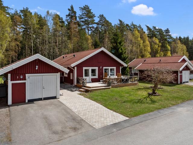 Bostadsrätt till salu i Botkyrka, Stockholm