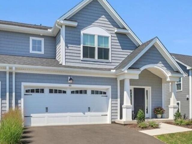 Condo for sale in Cheshire, Connecticut