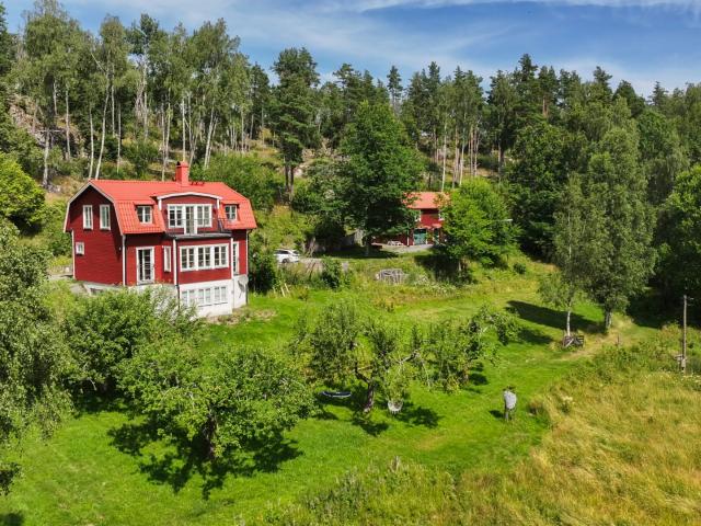 Gård till salu i Stockholm