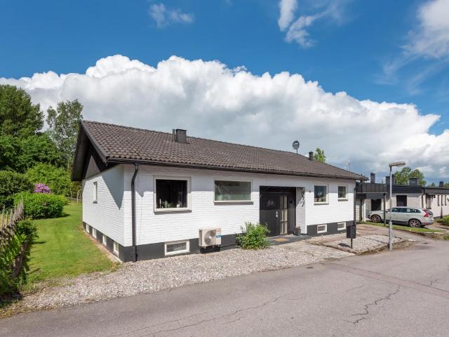 Villa till salu i Kumla, Örebro