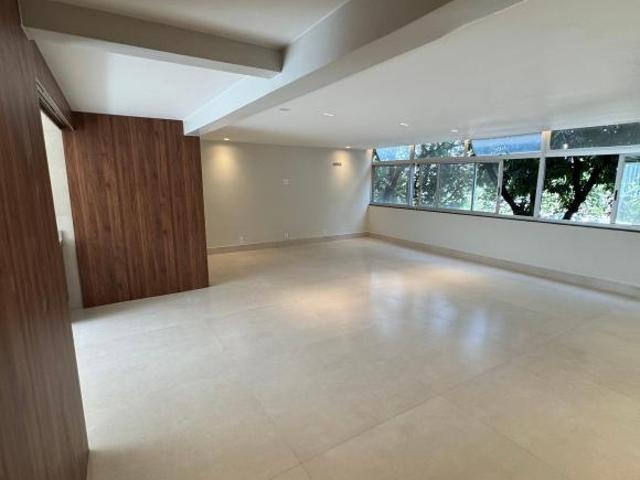 Apartamento venda em Região Geográfica Imediata do Distrito Federal, Região Integrada de Desenvolvimento do Distrito Federal e Entorno