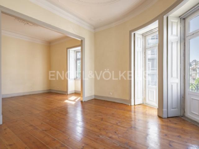 Apartamento venda em Santo António, Lisboa