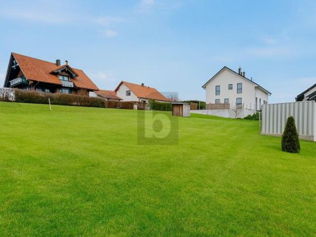 Erdgeschosswohnung kaufen in Dasing, Bayern