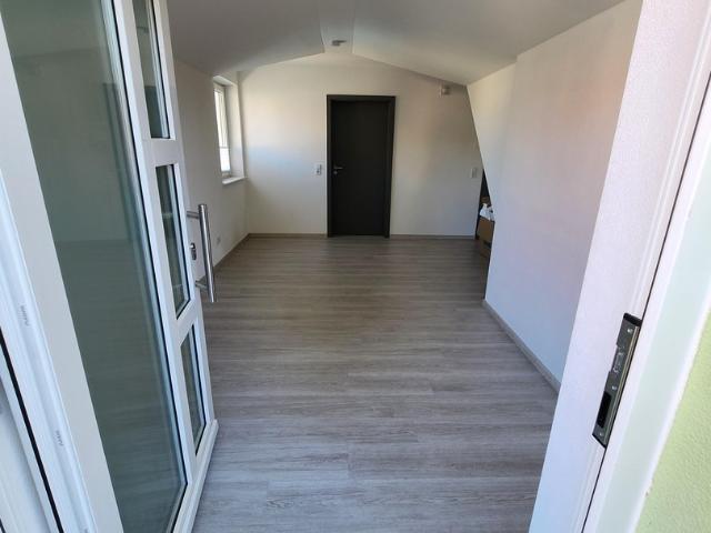 Wohnung mieten in Albertshofen, Biberbach