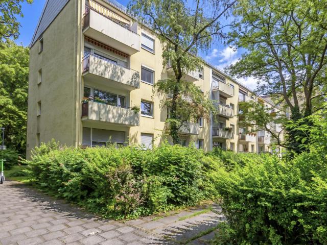 Wohnung kaufen in Thalkirchen-Obersendling-Forstenried-Fürstenried-Solln, München