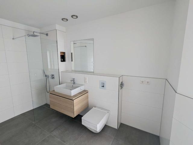 Etagenwohnung kaufen in Leipzig, Neustadt-Neuschönefeld