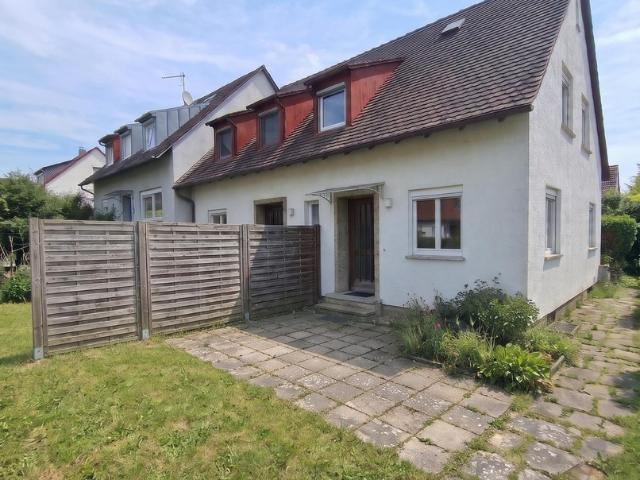 Villa kaufen in Poppenweiler, Ludwigsburg