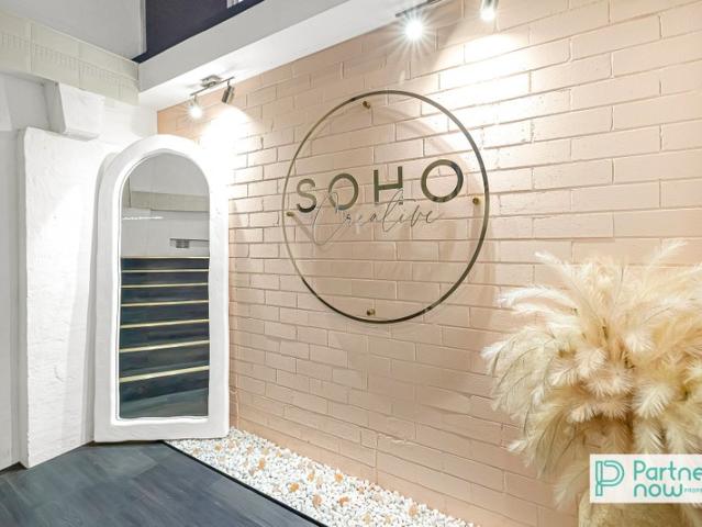 Retail for rent in Piallamore, New South Wales