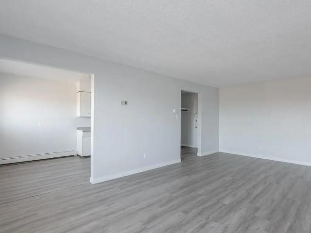 Apartment for rent in Wedgewood, Alberta
