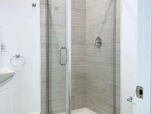 Apartment for rent in Canoga Park, California