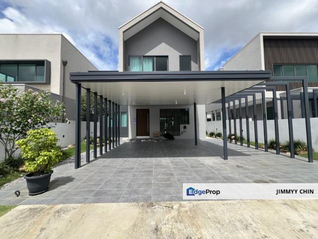 House for sale in Kuching