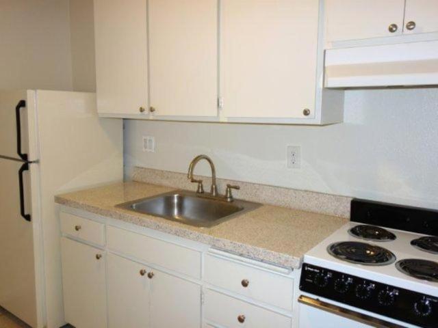 Apartment for rent in Cedros Ave Design District, Solana Beach