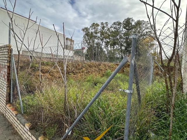 Terreno en venta en Carmona, Andalucía