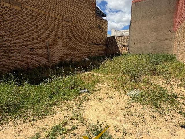 Terreno en venta en Carmona, Andalucía