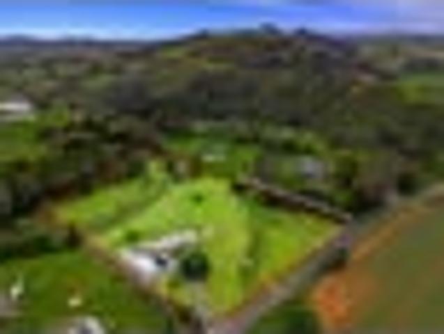 House for sale in Awhitu, Oroua County