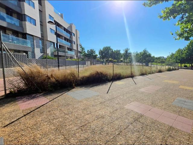 Terreno en venta en Oliver-Valdefierro, Zaragoza