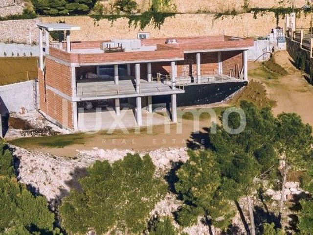 Terreno en venta en la Marina Baixa, Valencia