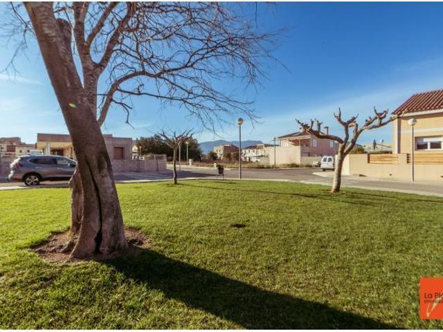 Local Comercial en venta en Montsià, Catalunya
