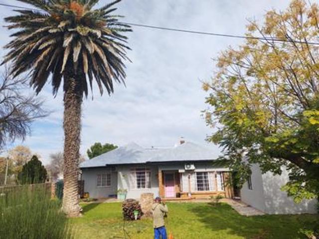 House for sale in Middelburg, Inxuba Yethemba Local Municipality