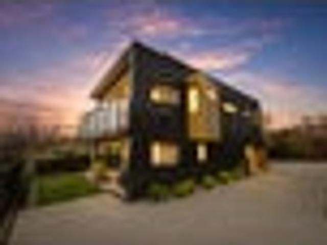 House for sale in Otakou