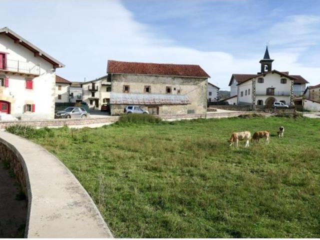 Local Comercial en venta en Pirinioak, Navarra