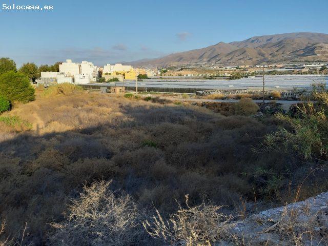 Local Comercial en venta en Puente del Río, Adra