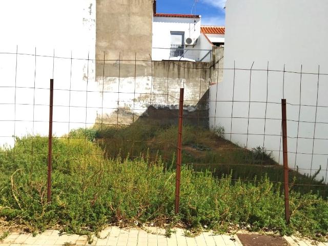 Terreno en venta en El Pedroso, Andalucía