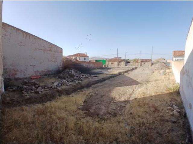 Local Comercial en venta en Gemuño, Castilla y León