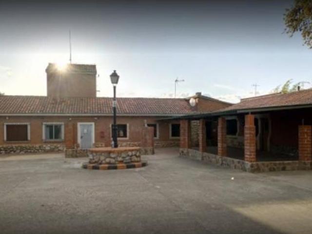 Local Comercial en venta en Hontoba, Castilla-La Mancha