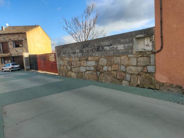 Terreno en venta en Lozoyuela-navas-sieteiglesias, Madrid