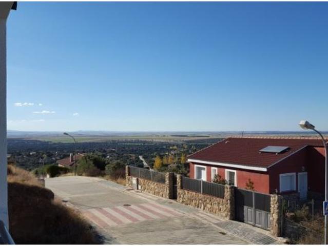 Local Comercial en venta en Maello, Castilla y León
