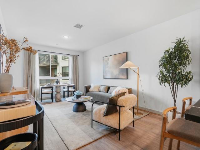 Apartment for rent in Cardiff, California