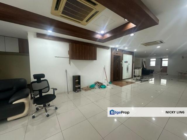 Shop for rent in Solaris Mont Kiara, Kuala Lumpur