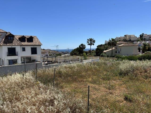 Terreno en venta en La Perla de Bahía, Costa del Sol Occidental
