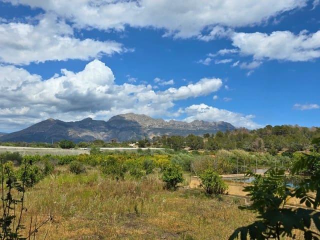 Terreno en venta en La Nucia, Valencia