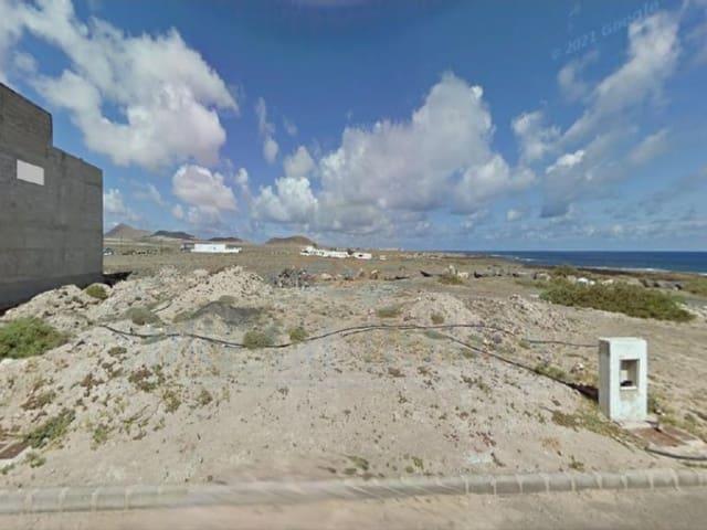 Terreno en venta en Caleta de Famara, Teguise